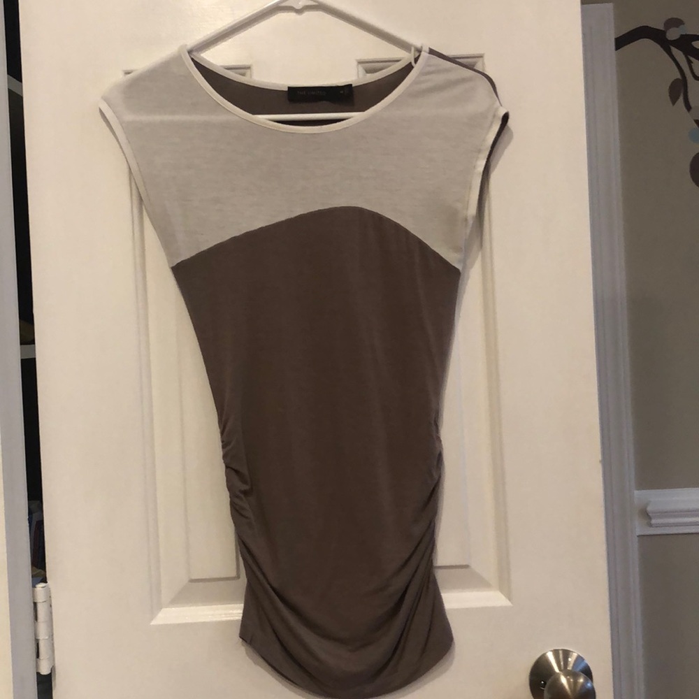 XS Tan and Cream Sleeveless Tip from The Limited